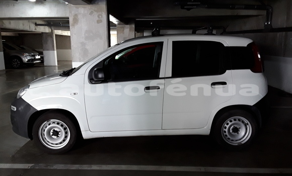 Acheter Occasion Voiture Fiat Panda Blanc à Papeete, Tahiti Acheter Occasion Voiture Fiat Panda Blanc à Papeete, Tahiti