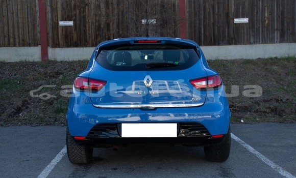 Acheter Import Voiture Renault Clio Bleu à Papeete, Tahiti Acheter Import Voiture Renault Clio Bleu à Papeete, Tahiti