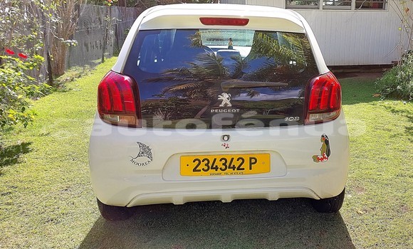 Acheter Occasion Voiture Peugeot 108 Blanc à Moorea, Moorea Acheter Occasion Voiture Peugeot 108 Blanc à Moorea, Moorea