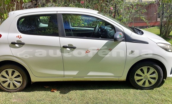 Acheter Occasion Voiture Peugeot 108 Blanc à Moorea, Moorea Acheter Occasion Voiture Peugeot 108 Blanc à Moorea, Moorea