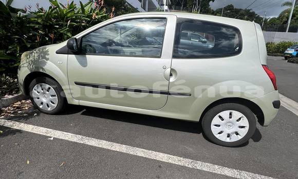 Acheter Occasion Voiture Renault Twingo Beige à Punaauia, Tahiti Acheter Occasion Voiture Renault Twingo Beige à Punaauia, Tahiti