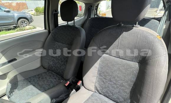 Acheter Occasion Voiture Renault Twingo Beige à Punaauia, Tahiti Acheter Occasion Voiture Renault Twingo Beige à Punaauia, Tahiti