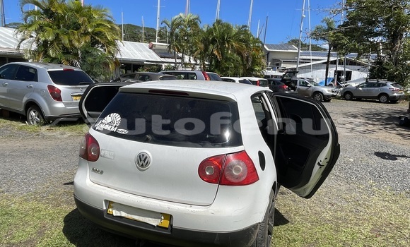 Acheter Occasion Voiture Volkswagen Golf Blanc à Papeete, Tahiti Acheter Occasion Voiture Volkswagen Golf Blanc à Papeete, Tahiti