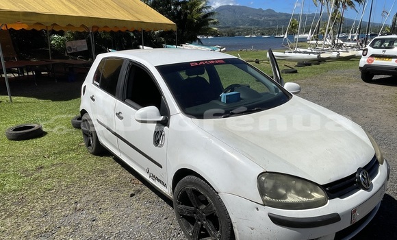 Acheter Occasion Voiture Volkswagen Golf Blanc à Papeete, Tahiti Acheter Occasion Voiture Volkswagen Golf Blanc à Papeete, Tahiti