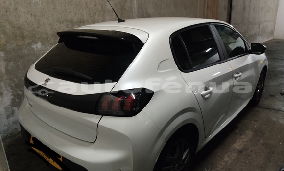 Acheter Occasion Voiture Peugeot 208 Blanc à Papeete, Tahiti Acheter Occasion Voiture Peugeot 208 Blanc à Papeete, Tahiti