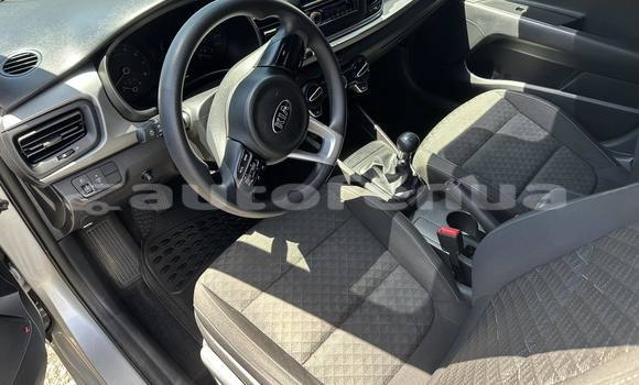 Buy Used Kia Rio Silver Car in Papeete in Tahiti Buy Used Kia Rio Silver Car in Papeete in Tahiti