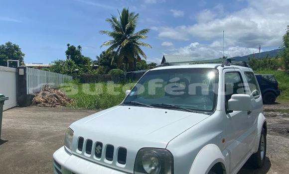 Acheter Occasion Voiture Suzuki Jimny Blanc à Mahina, Tahiti Acheter Occasion Voiture Suzuki Jimny Blanc à Mahina, Tahiti