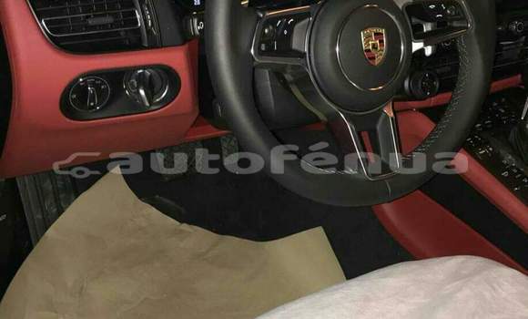 Buy Used Porsche Cayenne Black Car in Papeete in Tahiti Buy Used Porsche Cayenne Black Car in Papeete in Tahiti