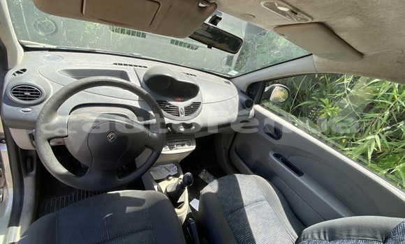 Acheter Occasion Voiture Renault Twingo Gris à Punaauia, Tahiti Acheter Occasion Voiture Renault Twingo Gris à Punaauia, Tahiti