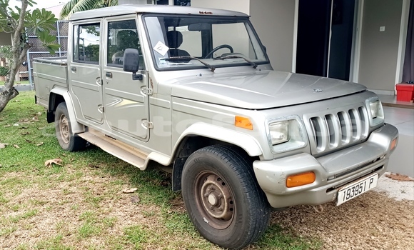 Buy Used Mahindra Bolero Silver Car in Moorea in Moorea Buy Used Mahindra Bolero Silver Car in Moorea in Moorea
