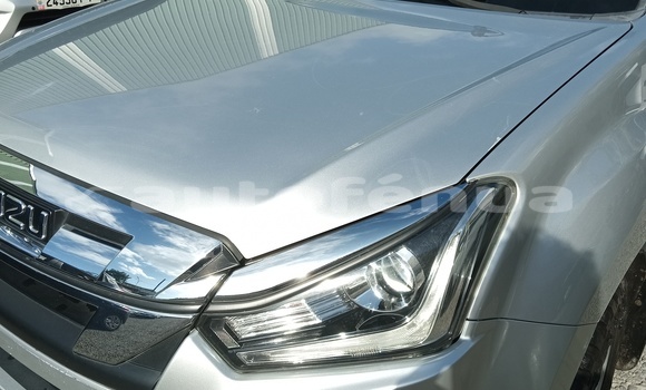 Acheter Occasion Voiture Isuzu D–MAX Gris à Faaa, Tahiti Acheter Occasion Voiture Isuzu D–MAX Gris à Faaa, Tahiti