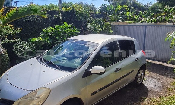 Acheter Occasion Voiture Renault Clio Gris à Pirae, Tahiti Acheter Occasion Voiture Renault Clio Gris à Pirae, Tahiti