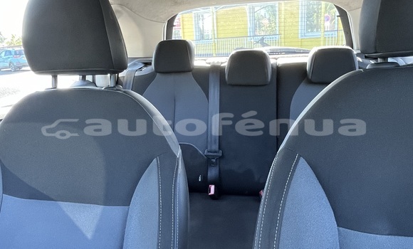 Acheter Occasion Voiture Citroen C3 Blanc à Punaauia, Tahiti Acheter Occasion Voiture Citroen C3 Blanc à Punaauia, Tahiti