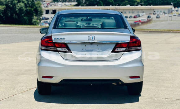 Acheter Occasion Voiture Honda Civic Gris à Anapoto, Tubuai Acheter Occasion Voiture Honda Civic Gris à Anapoto, Tubuai