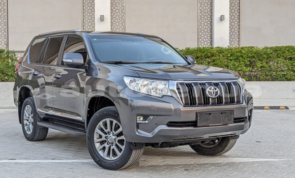 Buy Used Toyota Land Cruiser Prado White Car in Anapoto in Tubuai Buy Used Toyota Land Cruiser Prado White Car in Anapoto in Tubuai