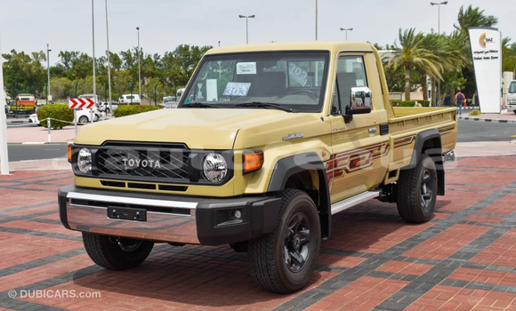 Acheter Neuf Voiture Toyota Land Cruiser Marron à Hatiheu, Marquesas Acheter Neuf Voiture Toyota Land Cruiser Marron à Hatiheu, Marquesas