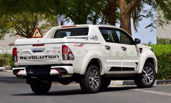 Acheter Occasion Voiture Toyota Hilux Blanc à Avera, Tubuai Acheter Occasion Voiture Toyota Hilux Blanc à Avera, Tubuai