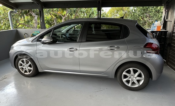 Acheter Occasion Voiture Peugeot 208 Gris à Punaauia, Tahiti Acheter Occasion Voiture Peugeot 208 Gris à Punaauia, Tahiti