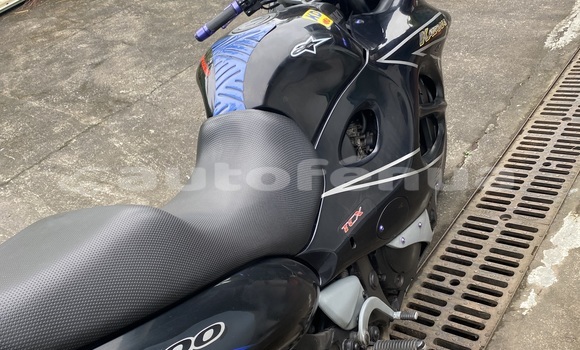 Buy Used Suzuki GSX-F Black Bike in Punaauia in Tahiti Buy Used Suzuki GSX-F Black Bike in Punaauia in Tahiti