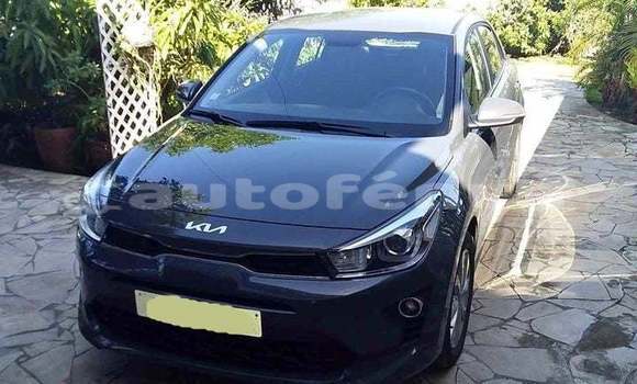 Buy Used Kia Rio Silver Car in Paea in Tahiti Buy Used Kia Rio Silver Car in Paea in Tahiti