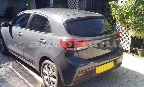 Acheter Occasion Voiture Kia Rio Gris à Paea, Tahiti Acheter Occasion Voiture Kia Rio Gris à Paea, Tahiti