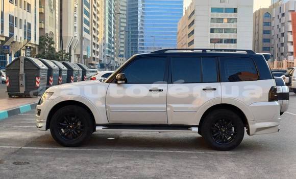Acheter Occasion Voiture Mitsubishi Pajero Blanc à Vahitahi, Tuamotu Acheter Occasion Voiture Mitsubishi Pajero Blanc à Vahitahi, Tuamotu