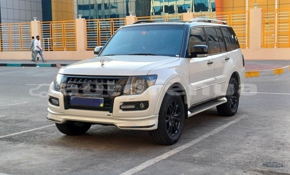 Acheter Occasion Voiture Mitsubishi Pajero Blanc à Vahitahi, Tuamotu Acheter Occasion Voiture Mitsubishi Pajero Blanc à Vahitahi, Tuamotu