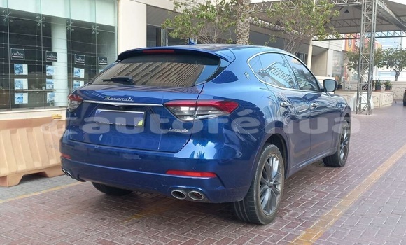 Acheter Occasion Voiture Maserati Levante Bleu à Fakarava, Tuamotu Acheter Occasion Voiture Maserati Levante Bleu à Fakarava, Tuamotu