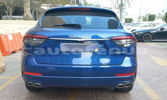 Acheter Occasion Voiture Maserati Levante Bleu à Fakarava, Tuamotu Acheter Occasion Voiture Maserati Levante Bleu à Fakarava, Tuamotu
