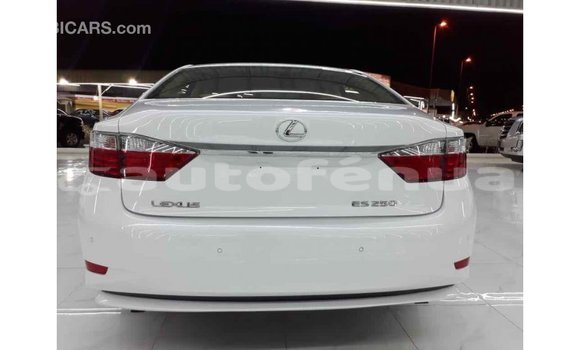 Buy Import Lexus ES White Car in Import - Dubai in Marquesas Buy Import Lexus ES White Car in Import - Dubai in Marquesas