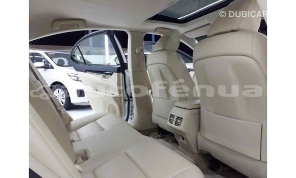 Buy Import Lexus ES White Car in Import - Dubai in Marquesas Buy Import Lexus ES White Car in Import - Dubai in Marquesas