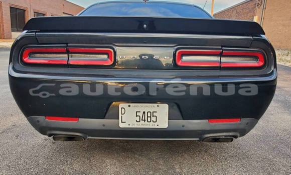 Acheter Occasion Voiture Dodge Challenger Noir à Raroia, Tuamotu Acheter Occasion Voiture Dodge Challenger Noir à Raroia, Tuamotu