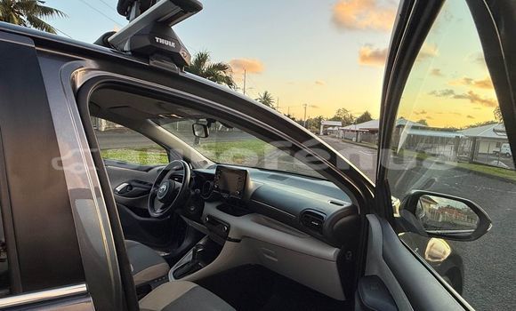 Acheter Occasion Voiture Toyota Yaris Gris à Papara, Tahiti Acheter Occasion Voiture Toyota Yaris Gris à Papara, Tahiti