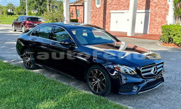Acheter Occasion Voiture Mercedes-Benz E–Class Autre à Avera, Tubuai Acheter Occasion Voiture Mercedes-Benz E–Class Autre à Avera, Tubuai