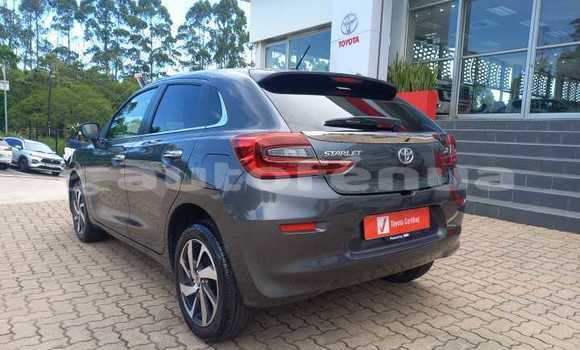 Acheter Occasion Voiture Toyota Starlet Gris à Huahine , Huahine Acheter Occasion Voiture Toyota Starlet Gris à Huahine , Huahine