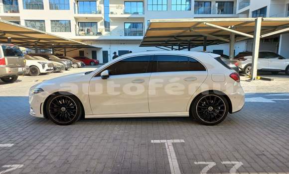 Acheter Occasion Voiture Mercedes-Benz A200 Blanc à Import - Dubai, Marquesas Acheter Occasion Voiture Mercedes-Benz A200 Blanc à Import - Dubai, Marquesas