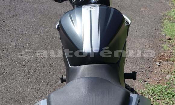 Buy Used Honda CBF Black Bike in Punaauia in Tahiti Buy Used Honda CBF Black Bike in Punaauia in Tahiti