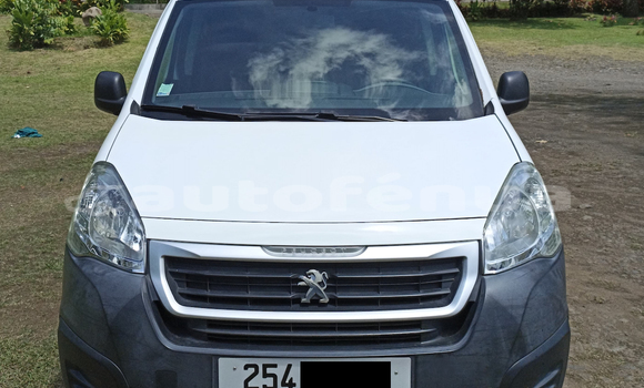 Acheter Occasion Voiture Peugeot Partner Blanc à Papara, Tahiti Acheter Occasion Voiture Peugeot Partner Blanc à Papara, Tahiti
