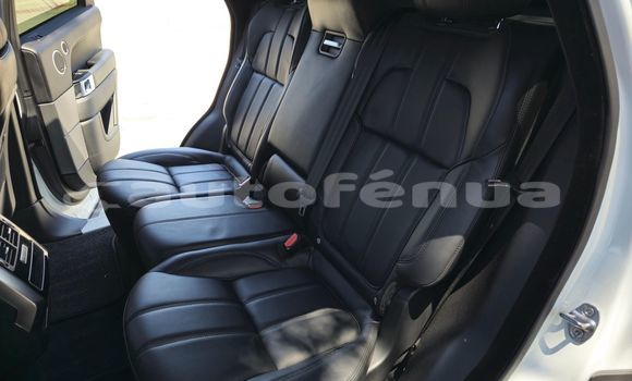 Buy Used Land Rover Range Rover Sport White Car in Kaukura in Tuamotu Buy Used Land Rover Range Rover Sport White Car in Kaukura in Tuamotu