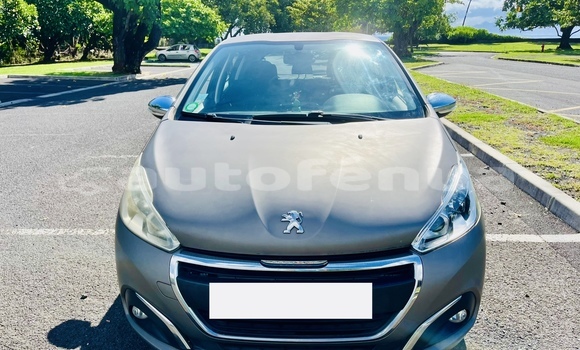 Acheter Occasion Voiture Peugeot 208 Gris à Punaauia, Tahiti Acheter Occasion Voiture Peugeot 208 Gris à Punaauia, Tahiti