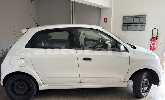 Acheter Occasion Voiture Renault Twingo Blanc à Punaauia, Tahiti Acheter Occasion Voiture Renault Twingo Blanc à Punaauia, Tahiti