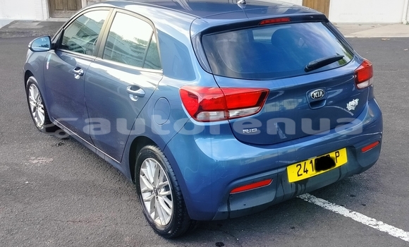 Acheter Occasion Voiture Kia Rio Bleu à Papeete, Tahiti Acheter Occasion Voiture Kia Rio Bleu à Papeete, Tahiti