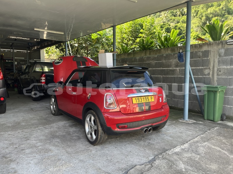 Big with watermark mini cooper tahiti faaa 5050