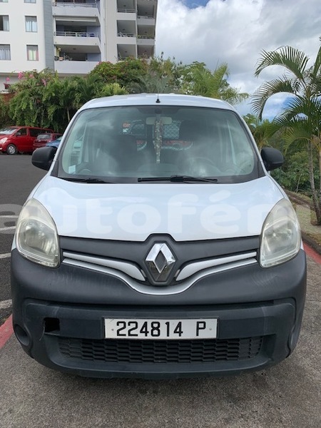 Big with watermark renault kangoo tahiti papeete 5051