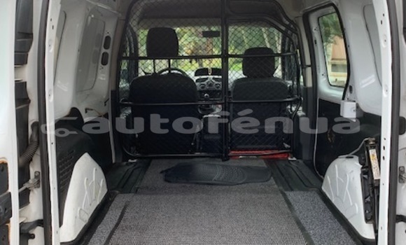 Acheter Occasion Voiture Renault Kangoo Blanc à Papeete, Tahiti Acheter Occasion Voiture Renault Kangoo Blanc à Papeete, Tahiti