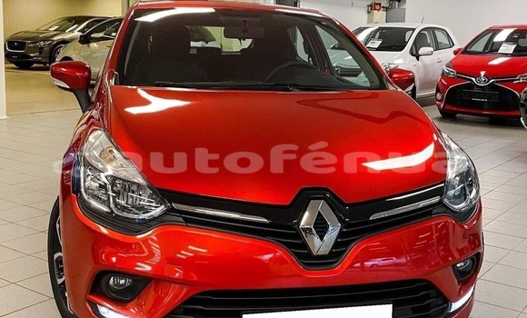Buy Import Renault Clio Red Car in Ahe in Tuamotu