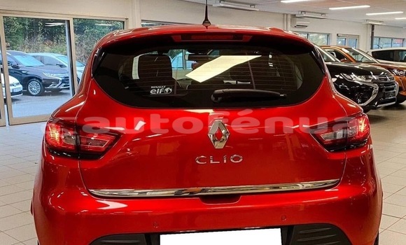 Acheter Import Voiture Renault Clio Rouge à Ahe, Tuamotu Acheter Import Voiture Renault Clio Rouge à Ahe, Tuamotu