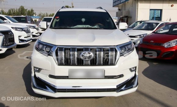Acheter Import Voiture Toyota Prado Blanc à Import - Dubai, Marquesas Acheter Import Voiture Toyota Prado Blanc à Import - Dubai, Marquesas