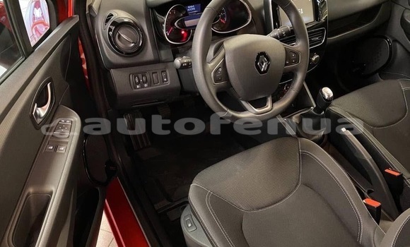 Acheter Import Voiture Renault Clio Rouge à Ahe, Tuamotu Acheter Import Voiture Renault Clio Rouge à Ahe, Tuamotu