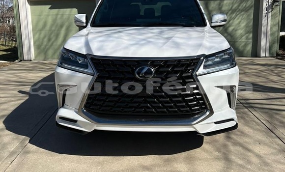 Buy Used Lexus LX 570 White Car in Amanu in Tuamotu